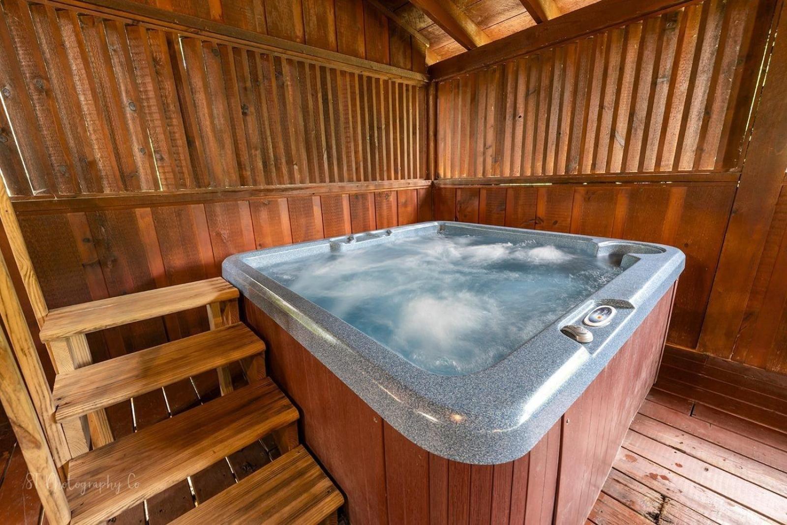 Hibernation Station Cabin Sevierville Extérieur photo