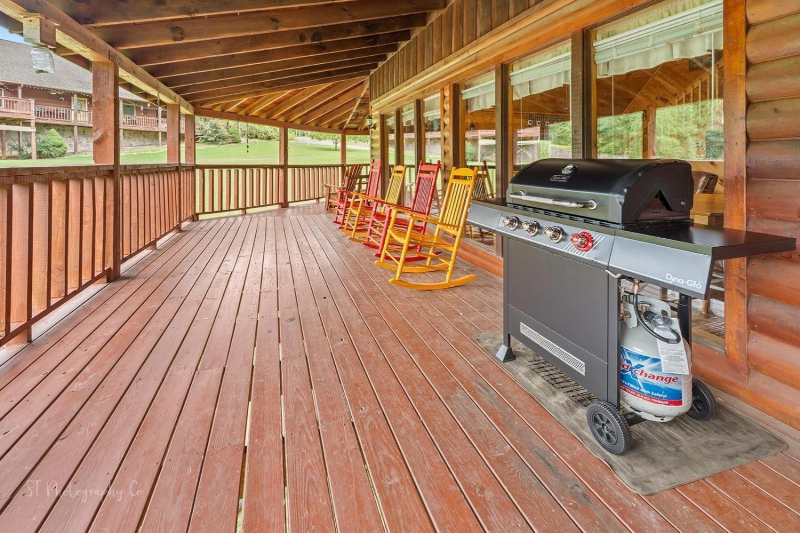 Hibernation Station Cabin Sevierville Extérieur photo
