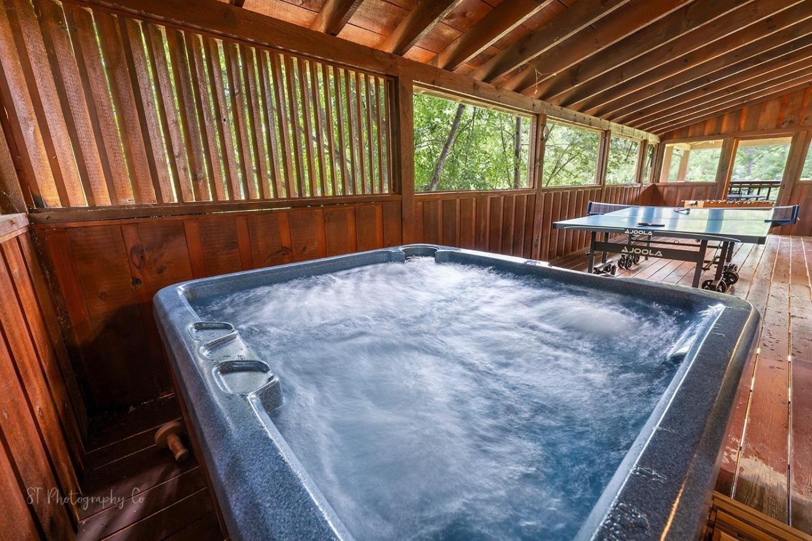 Hibernation Station Cabin Sevierville Extérieur photo