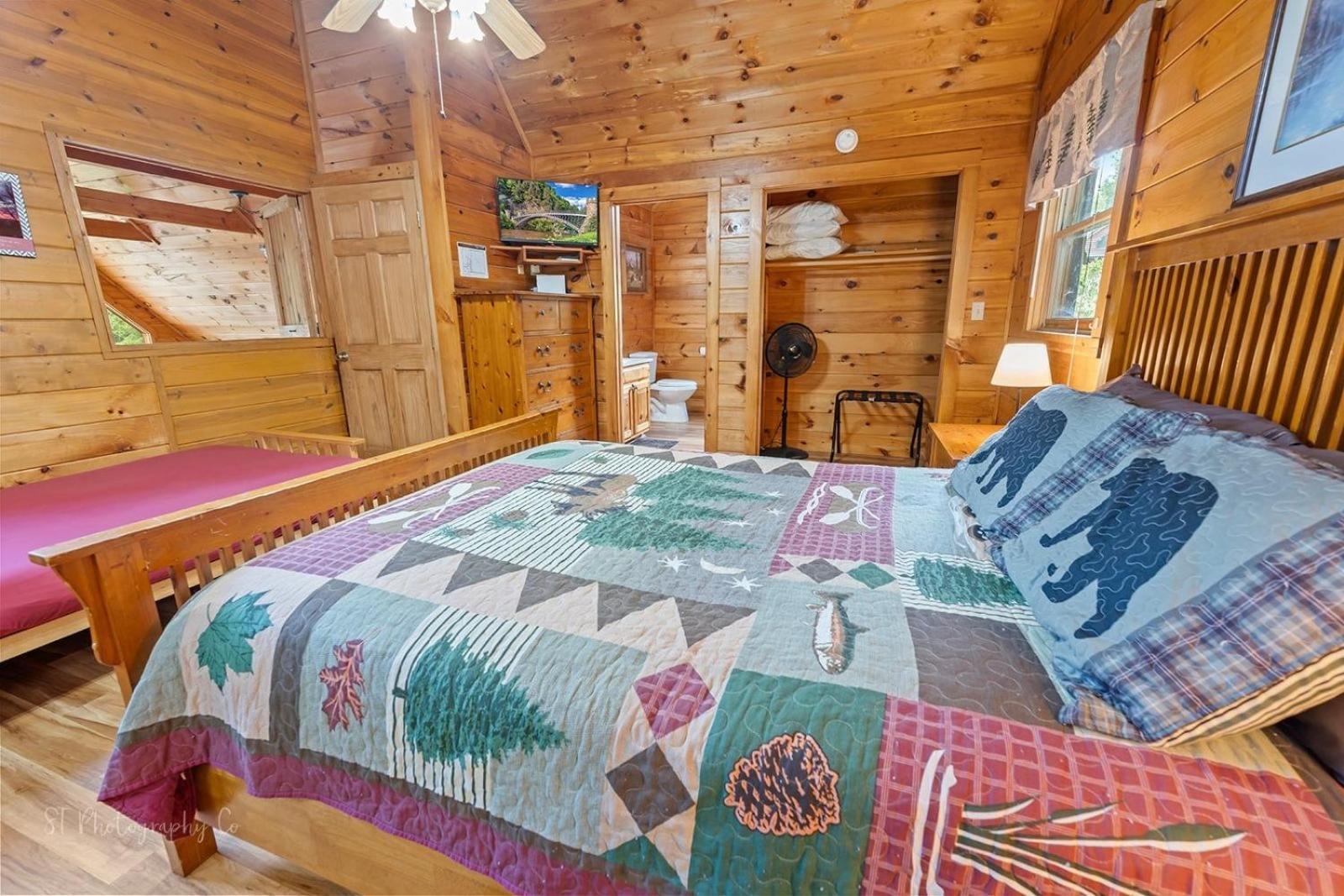 Hibernation Station Cabin Sevierville Extérieur photo